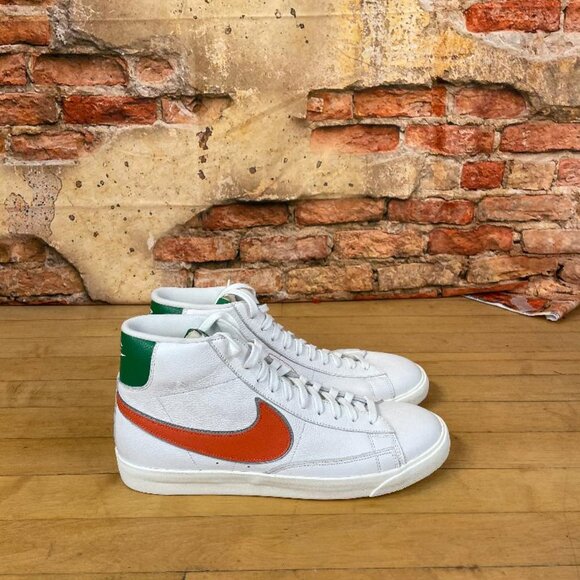 Nike Blazer Mid 'Stranger Things Hawkins High School' Size 13 - Picture 4 of 12